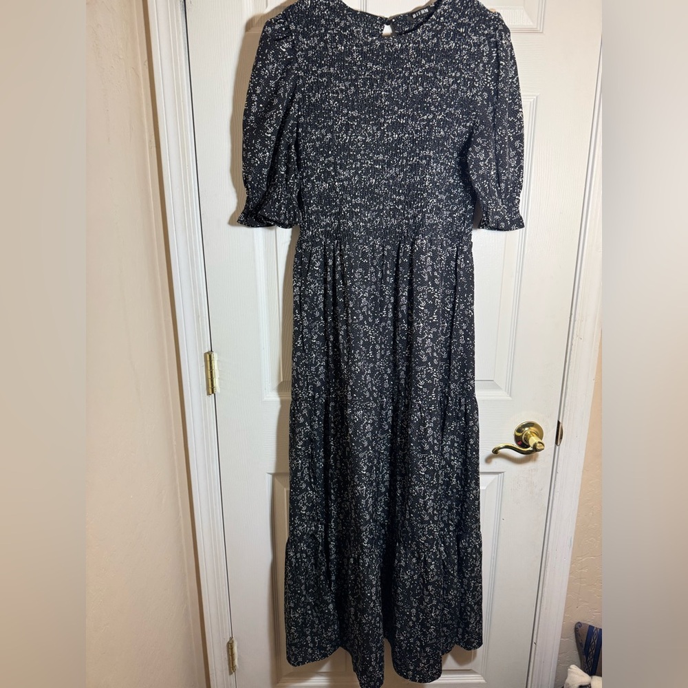 Elegant Black Floral Maxi Dress